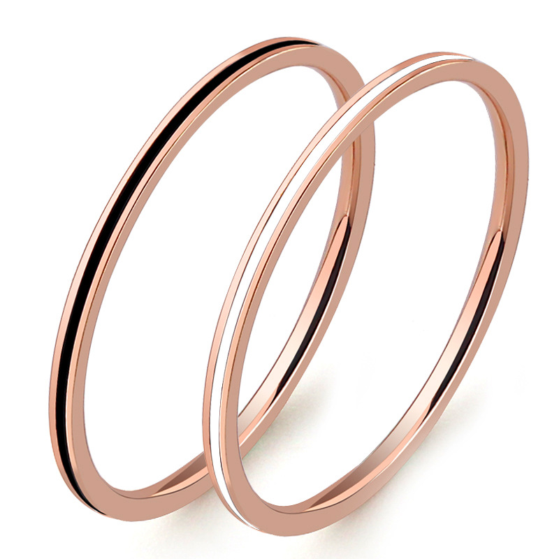 Pierścionek damski z tytanowej – Wrap Ring Gold recenzja i cena